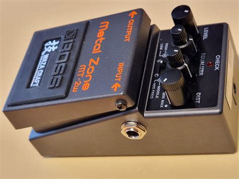 Boss Mt W Metal Zone Waza Craft Effects Pedals