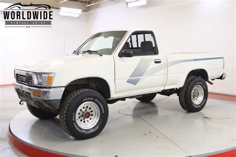 1989 Toyota Pickup | Worldwide Vintage Autos