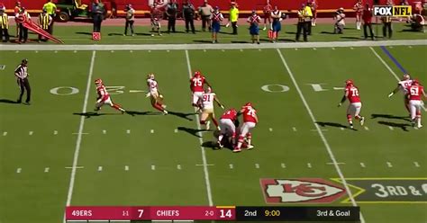 Patrick Mahomes Runs 15 Yards Backwards, Fires Perfectly Thrown TD Pass ...