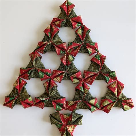 Origami Christmas Tree 9th Dec 2023 - Crafters and Makers