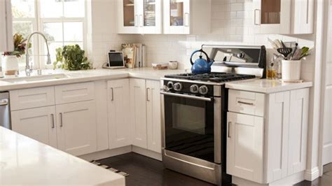 Startling experiment reveals invisible dangers of common kitchen ...