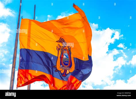 La Bandera Del Ecuador Fotografías E Imágenes De Alta Resolución Alamy