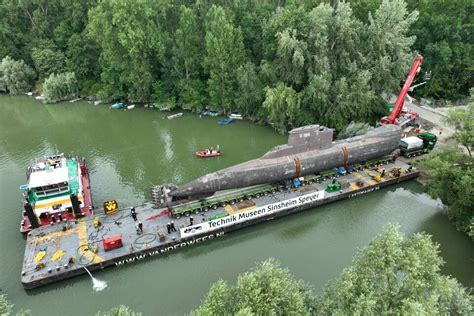 U17 Transport nach Sinsheim Stadt fördert das U Boot Fieber