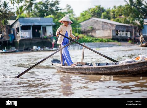 Mekong Delta Floating Market Stock Photo - Alamy