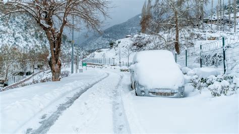 What Is A Car Battery Blanket, And Do You Need One This Winter?