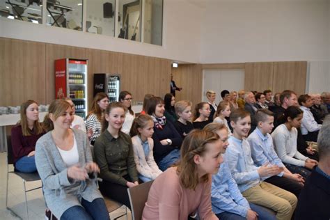 Feierliche Einweihung Des Neubaus St Walburga Realschule Meschede