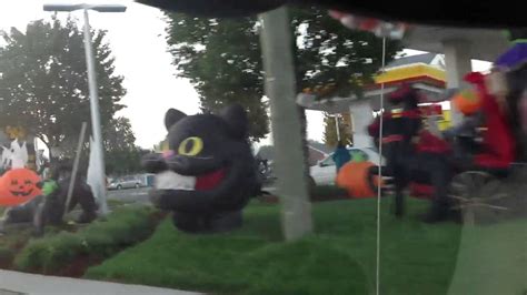 Blow Up Halloween Decorations At A Local Gas Station Youtube