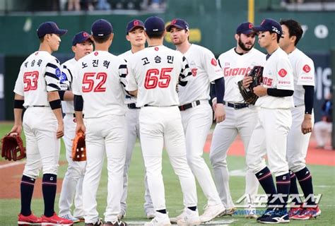 반즈 첫 Qsand안치홍 홈런포롯데 두산에 전날 패배 설욕 2연패 탈출 부산 리뷰 네이트 스포츠