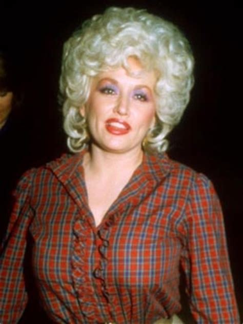 Dolly Parton 1982 | Dolly parton sexy, Dolly parton, Dolly parton pictures