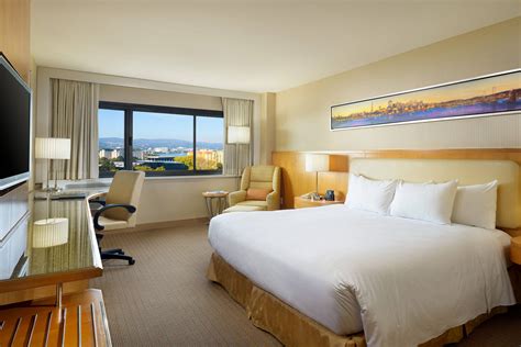 Hilton San Francisco Airport Bayfront | Profile Portfolio: Hilton SFO Bayfront Item 16