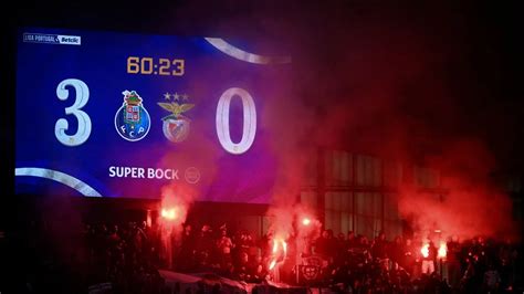 Ap S Derrota Pesada Frente Ao Porto Benfica N O D A Cara E Esconde