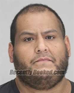 Recent Booking Mugshot For ROBERTO QUINONES In Dallas County Texas