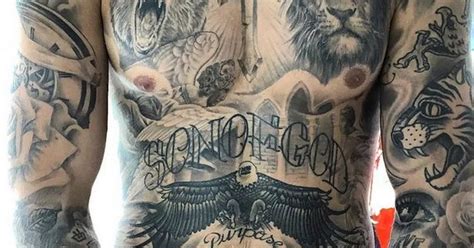 Justin Bieber's entire chest is now covered in tattoos - after 100 ...