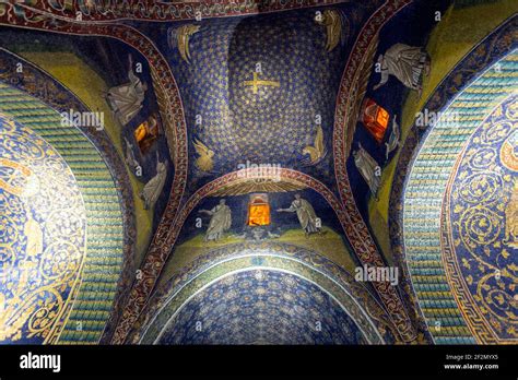 The mosaics of mausoleo di galla placidia hi-res stock photography and ...