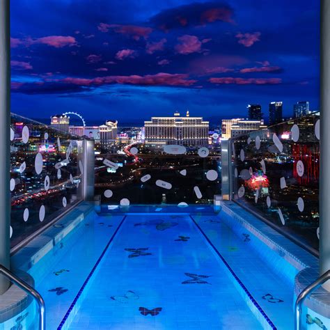 Damien Hirst’s Las Vegas Suite Is the Most Expensive Hotel Room in the ...