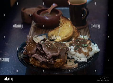 Hot beef sandwich gravy hi-res stock photography and images - Alamy