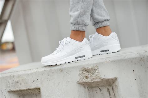 Giày Nike Air Max 90 Leather Gs White Cd6864 100 Authentic Shoes