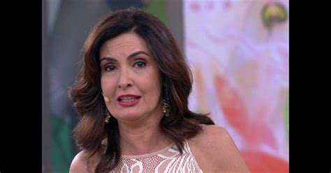 Fátima Bernardes chora no Encontro ao se despedir para férias