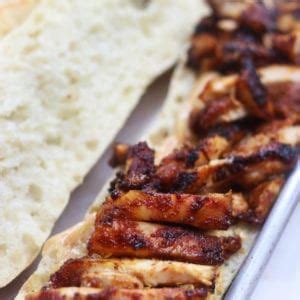 How To Make Mouthwatering Dry Rubbed Grilled Chicken Sandwiches