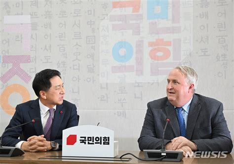 김기현 믿고 맡겨 달라인요한 혁신·희생 의지 확인 뉴시스pic