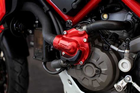 Protection pompe à eau Ducati Hypermotard Hyperstrada 939