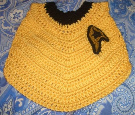 Free Crochet Pattern Star Trek Baby Bib ⋆ Crochet Kingdom