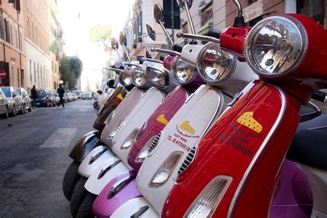 Tour E Noleggio Di Scooter Vespa Biciclette A Roma