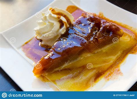 Apple Pie with Whipped Cream Stock Photo - Image of dough, dish: 271911760