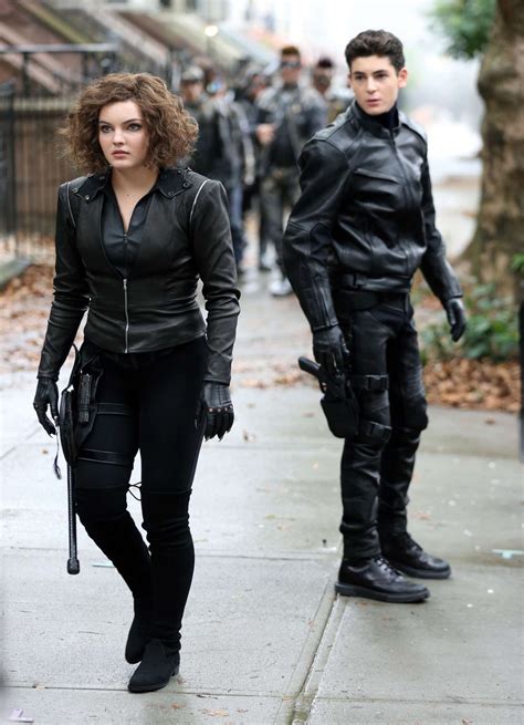 Camren Bicondova On The Set Of Gotham Gotceleb