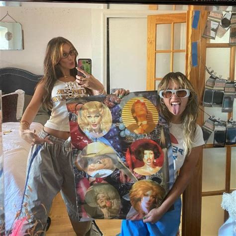 Bella Hadid Sexy Bikini In Her Bday With Devon Carlson Photos The Fappening