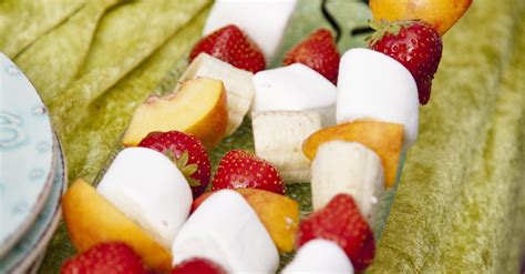 Obst Marshmallow Spieße Rezept EAT SMARTER