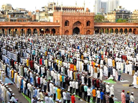 New Delhi Muslims Devotees Offer Namaz On The Occasion Of Eid Al