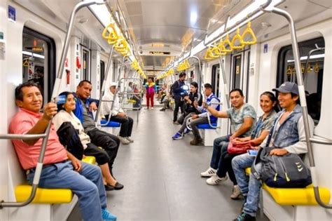 Usuarios De La L Nea Del Metro Podr N Viajar Gratis Hasta Agosto