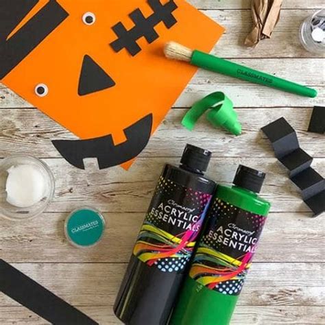 Halloween crafts: Spooky character paper plates - Hope Blog