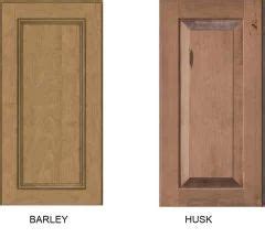 Maple Kitchen Cabinets In Husk Or Barley