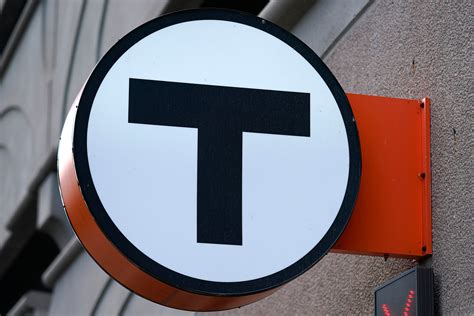 Power outages hit Boston transit system during morning rush hour