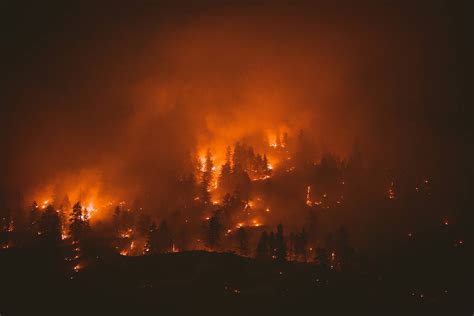 PHOTOS 151 Hectare Grassfire Burning Between Grand Forks Christina