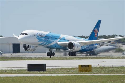 中國南方航空迎來首架波音787 9 生活 工商