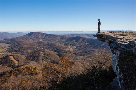 Hiking McAfee Knob on the Appalachian Trail | Earth Trekkers