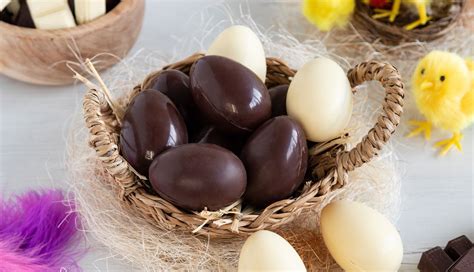 Huevos De Pascua De Chocolate