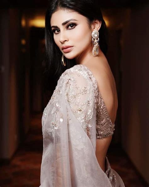 Mouni Roys Sensuous Pics In Sexy Silver Sheer Saree Will Take Your Breath Away