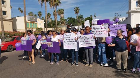 Familiares Y Amigos Se Manifiestan Y Exigen Justicia Por El Feminicidio