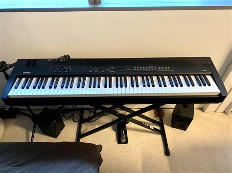 Yamaha Cp33 Digital Stage Piano Music And Media Music Instruments On Carousell