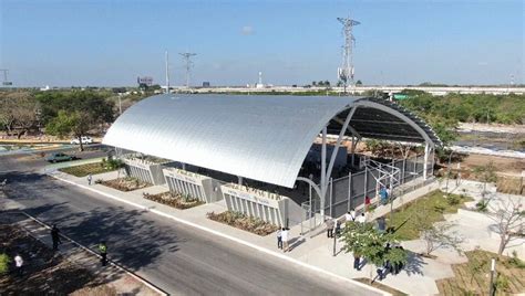 Cancha de usos múltiples del parque Paseo Henequenes entregada a