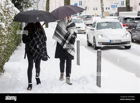 Winter weather in Mülheim an der Ruhr, Germany Stock Photo - Alamy