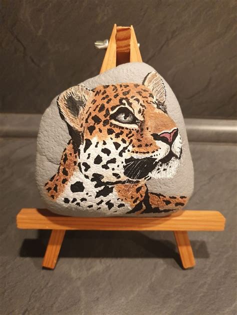 Pin by Raine Smith on Rock Painting Ideas - Animals | Painted rocks ...