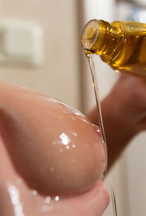 Hot Free Oiled Porn Pics Pic Of