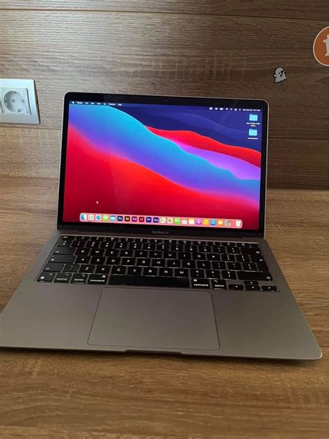Macbook Air M1 8GB 256GB SSD гр. Варна Бизнес парк Варна • OLX.bg
