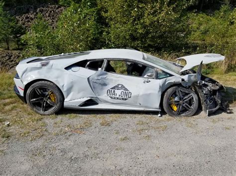 Lamborghini Crashes Into Ferrari