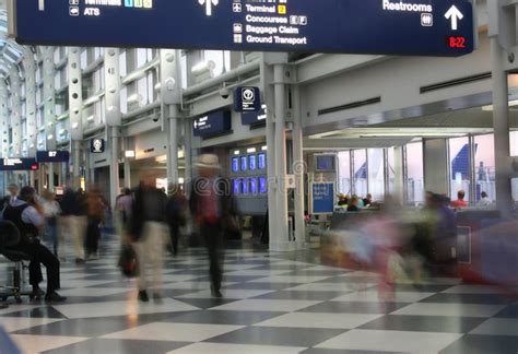 Busy Airport Terminal Stock Image Image Of Airport Flight 2745673